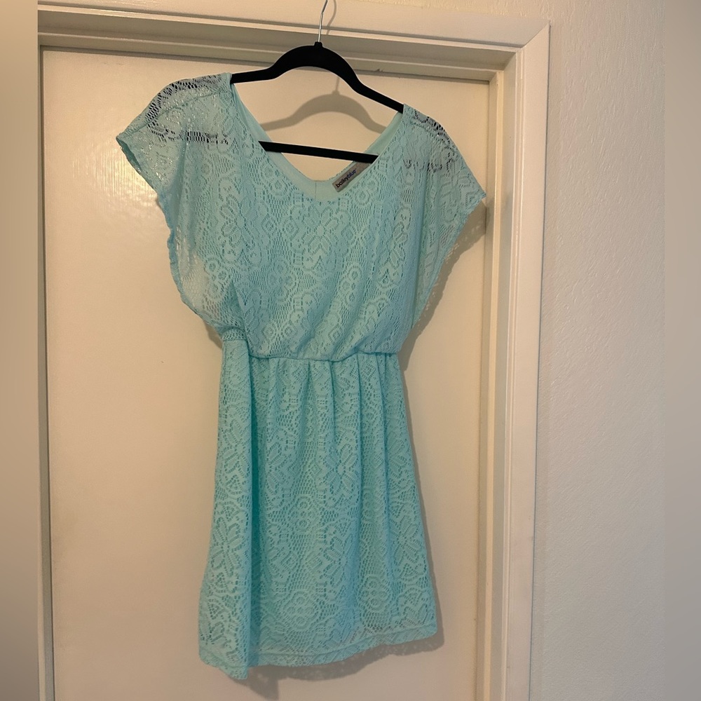 Aqua short sleeve elastic waist floral lace dress